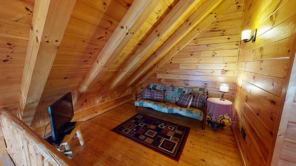 Black Bear Getaway Cabin rental in Hocking Hills, Ohio